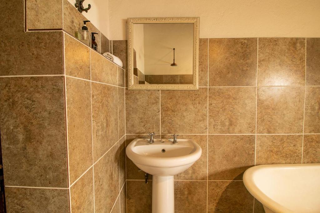 The Townhouse Villa Graaff Reinet Bagian luar foto